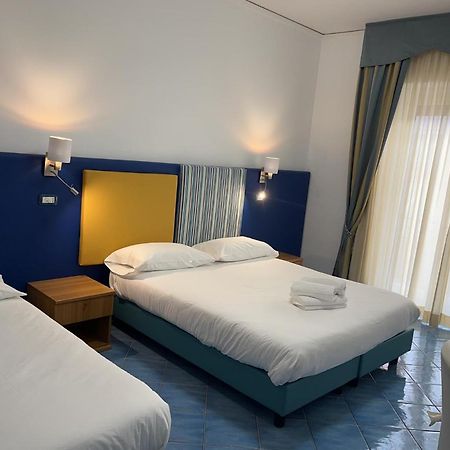 Oasi Hotel Maiori Buitenkant foto